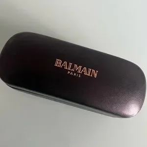 Authentic Black Balmain Cateye 52mm Sun Glasses BL2109B Balmain | Accessories | Authentic Black Balmain Cateye 52mm  main image 2